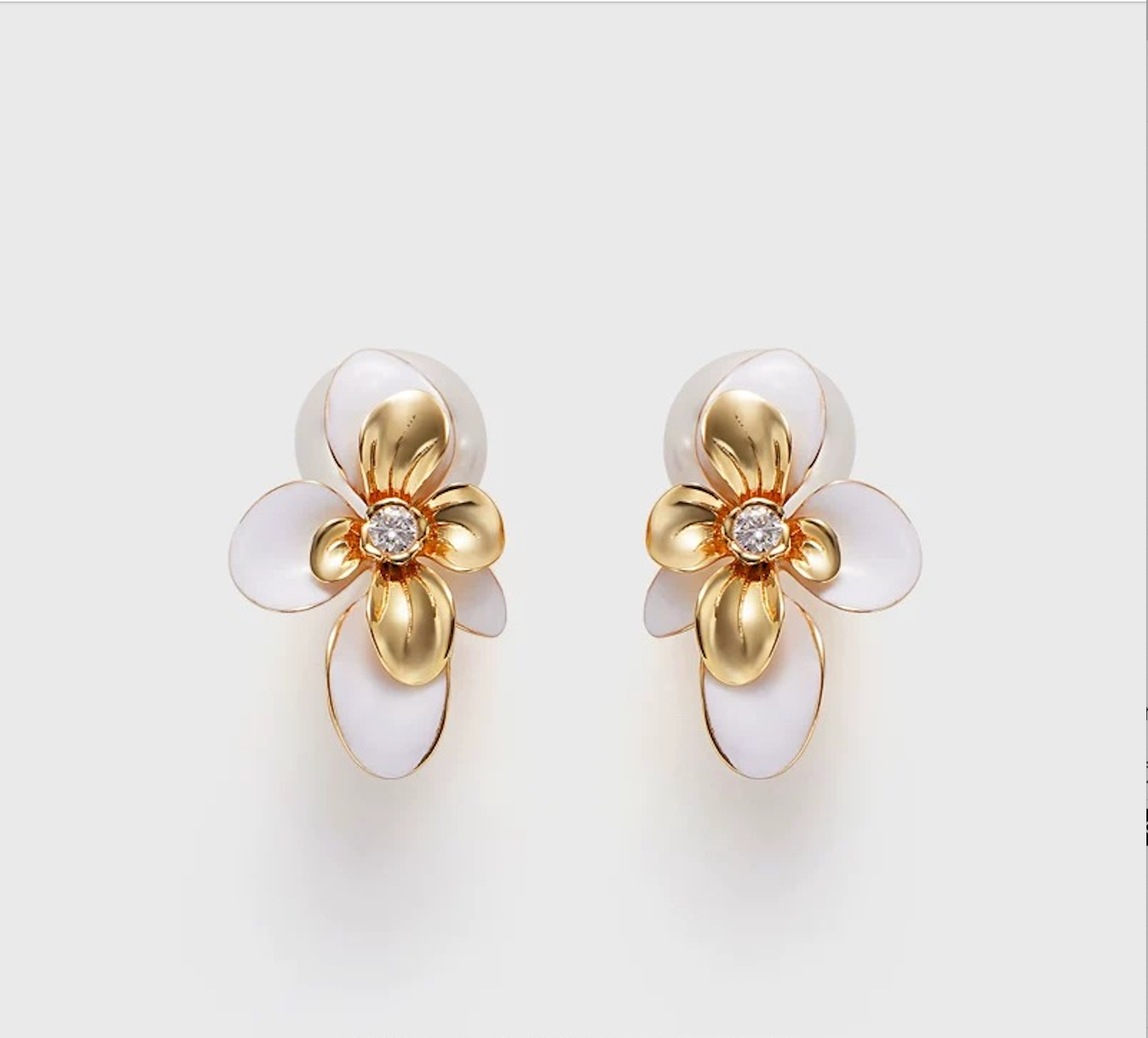 Dogwood Pearl Stud Earrings
