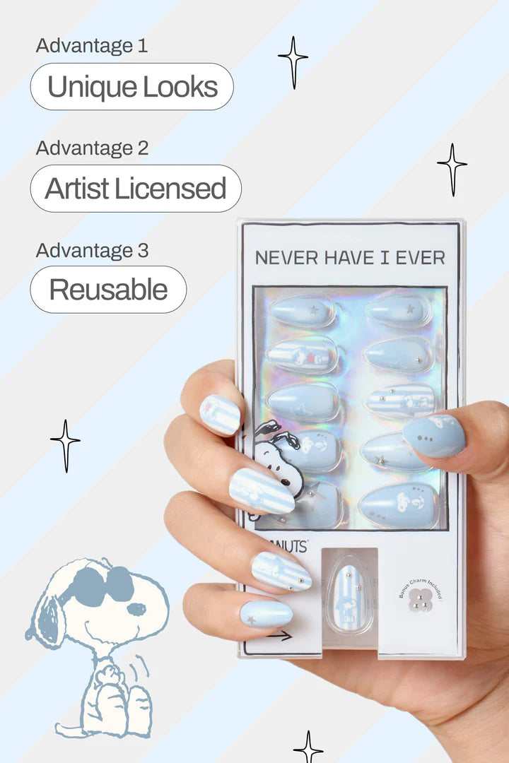 Stripes In Snoopy- Almond Press-on Nails